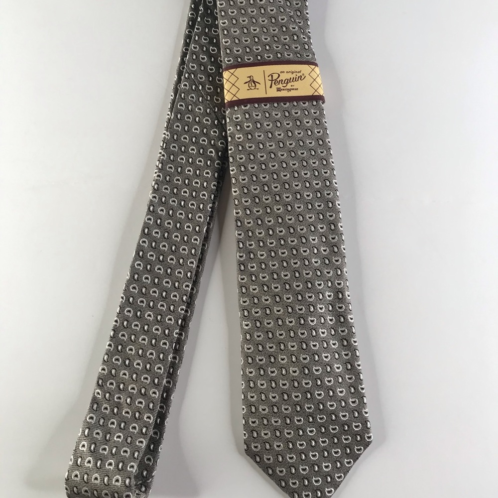 NWT penguin tie